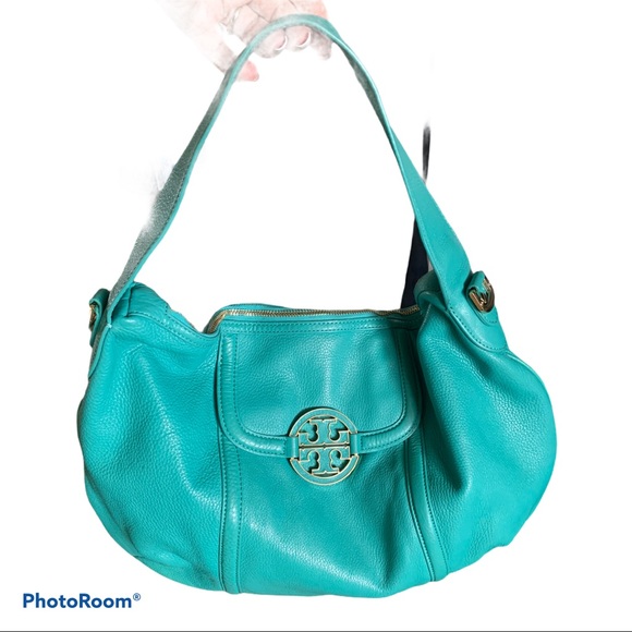 Tory Burch Handbags - Gorgeous Tory Burch Hobo